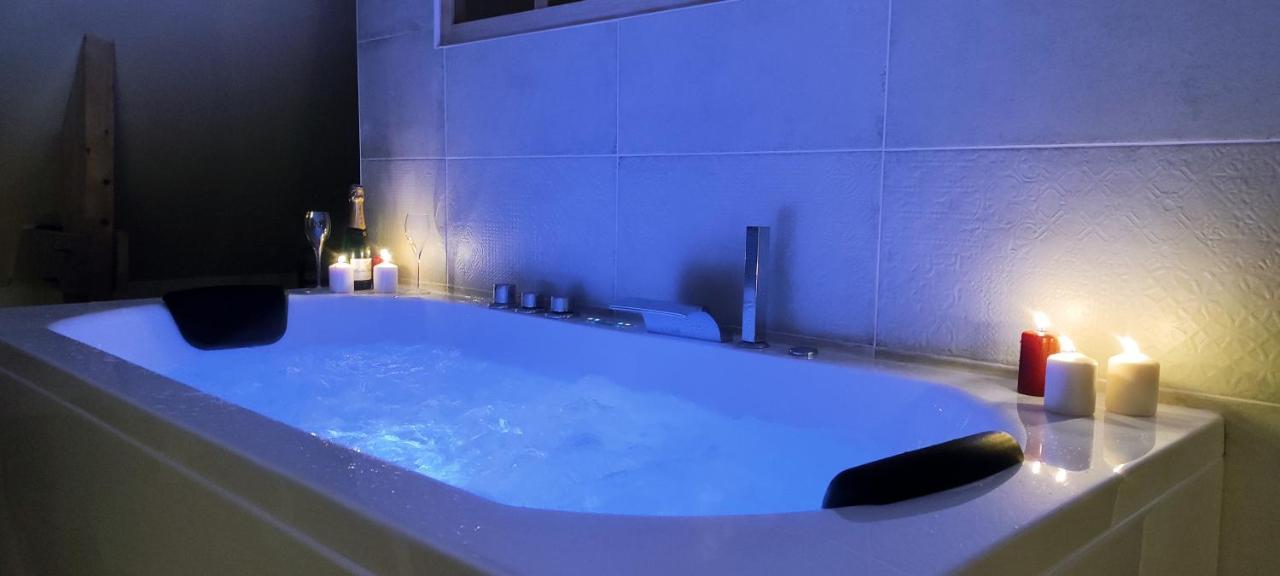 Ty Madelez, De Charme, Et Hotel *