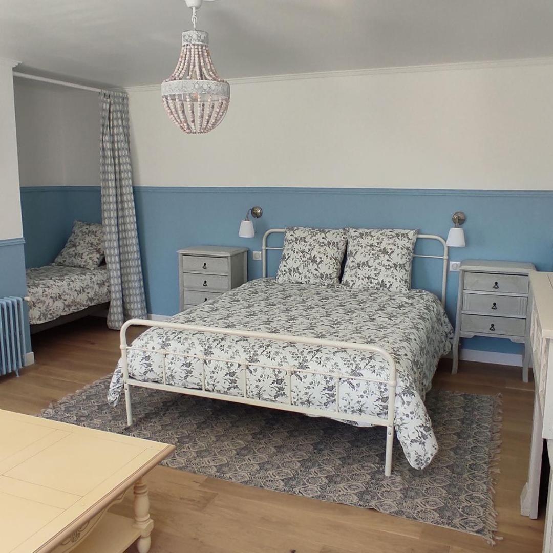 Ty Madelez, De Charme, Et Hotel La Roche-Derrien
